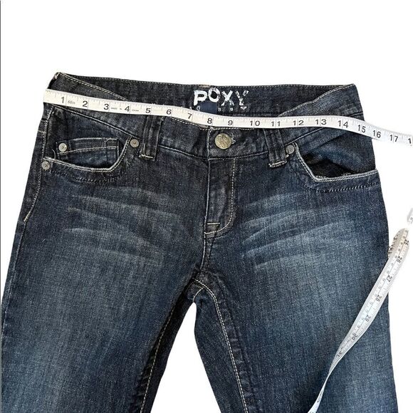 ROXY Cropped Capri Stretch Dark Wash Mid Rise Straight Leg Denim Jean 7 - Picture 6 of 8